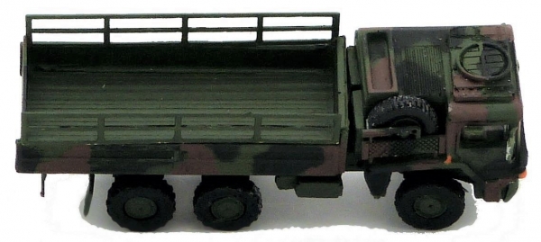 Military to 15t / 6 x 6 flatbed truck with side rails